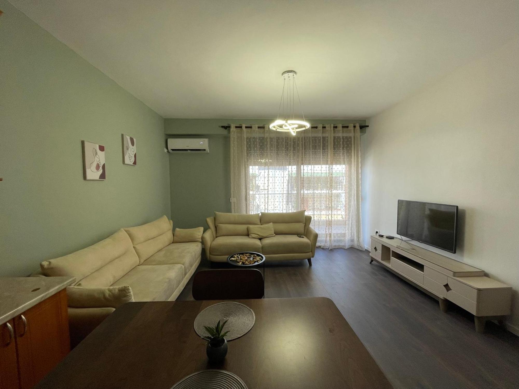 Jo-al, Delijorgji Apartment